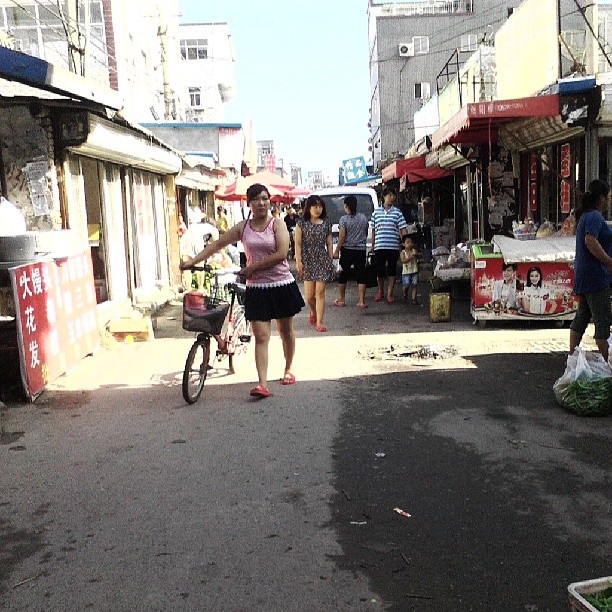 2013/07/28 — 我居住的村子，的街道（文琼拍）