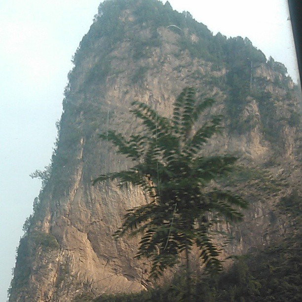 2013/08/18 — 好美呀，我的家乡，（文琼在火车上拍的家乡的风景）