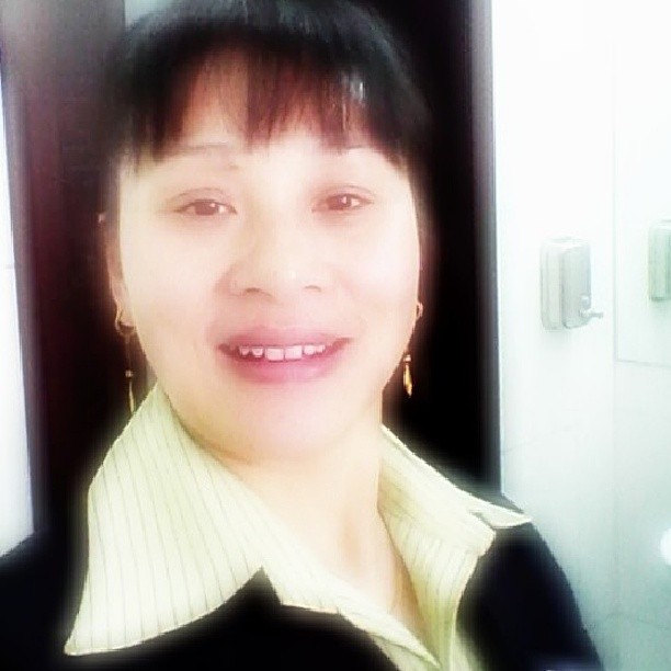 2014/03/15 — 这是昨天上班自拍的《爱臭美》