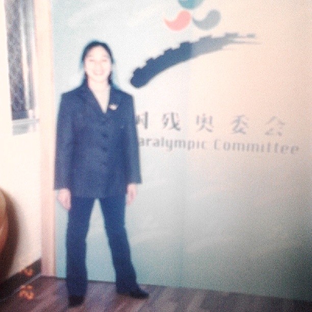 2014/04/20 — 这就是十二年前的我，我的第一份工作岗位，分享给朋友们虽然不太清楚，因为是我用手机翻拍以前的照片，所以不清楚《文琼翻拍的照…