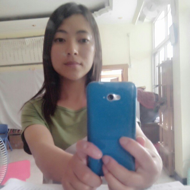 2013/07/09 — 自拍（木兰的镜子里）