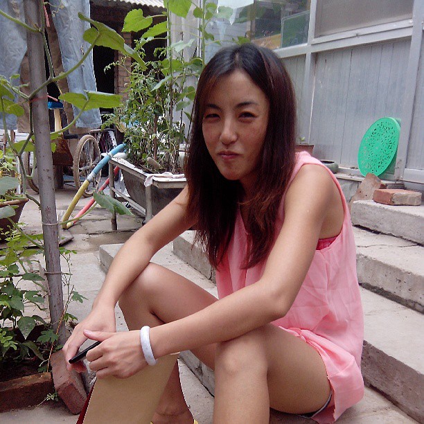 2013/07/13 — 她以为我在自拍，哈哈:-):-)