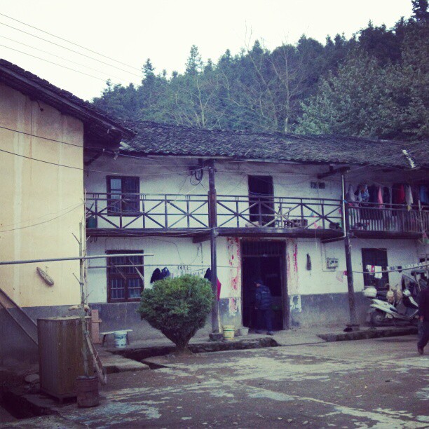 2013/02/06 — 我家的房子，已经有几十年了