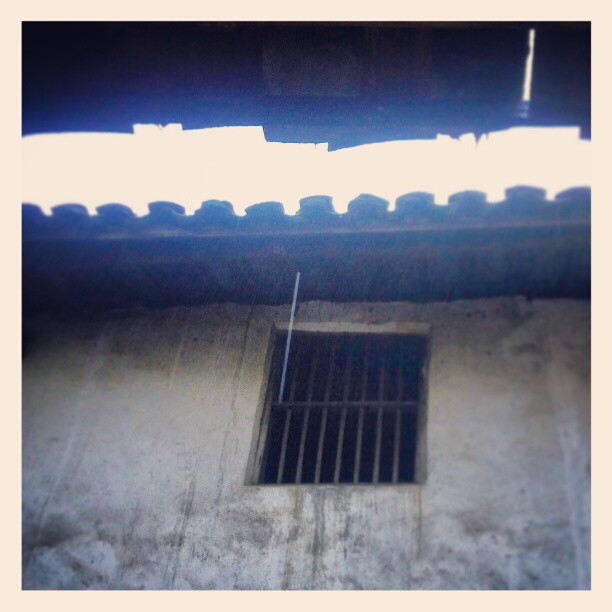 2013/02/18 — 天空又下起了雨