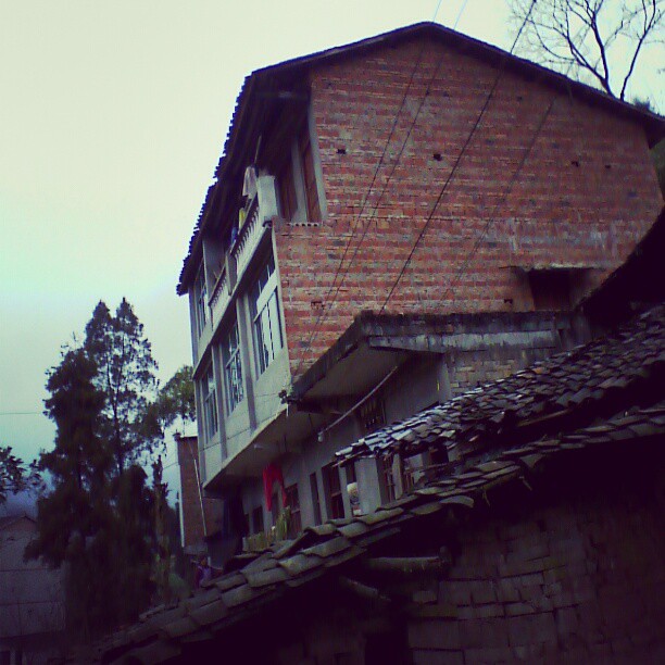 2013/02/19 — 我家的房子。