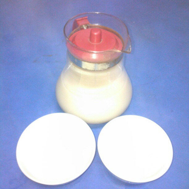 2013/02/14 — 红佳刚刚熬的奶茶，用砖茶和奶熬的！这是内蒙特产！