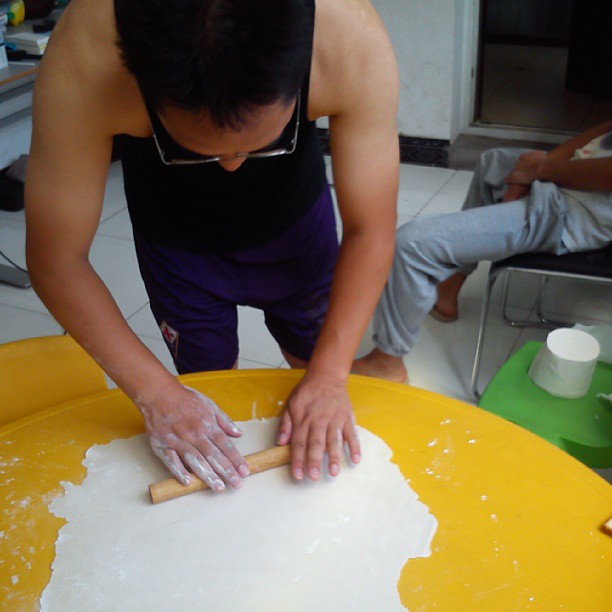 2013/08/24 — 贤惠型煮夫在做手干面！